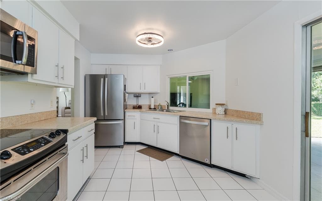 4165 Yarmouth CT-13