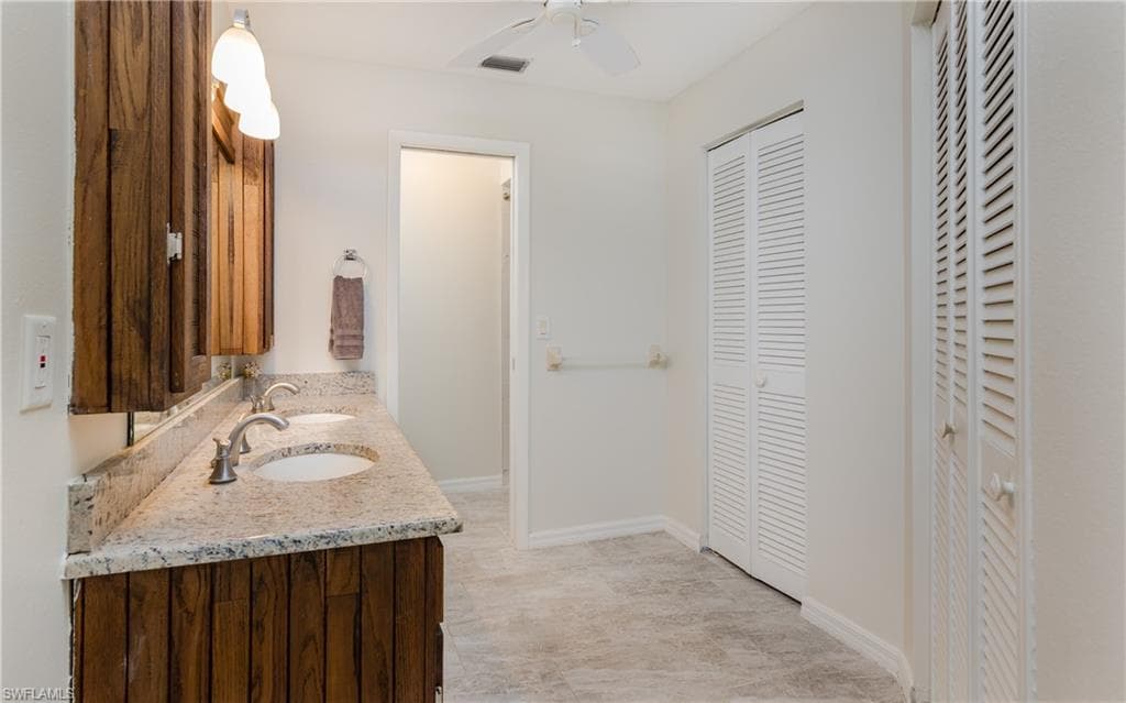 4165 Yarmouth CT-16