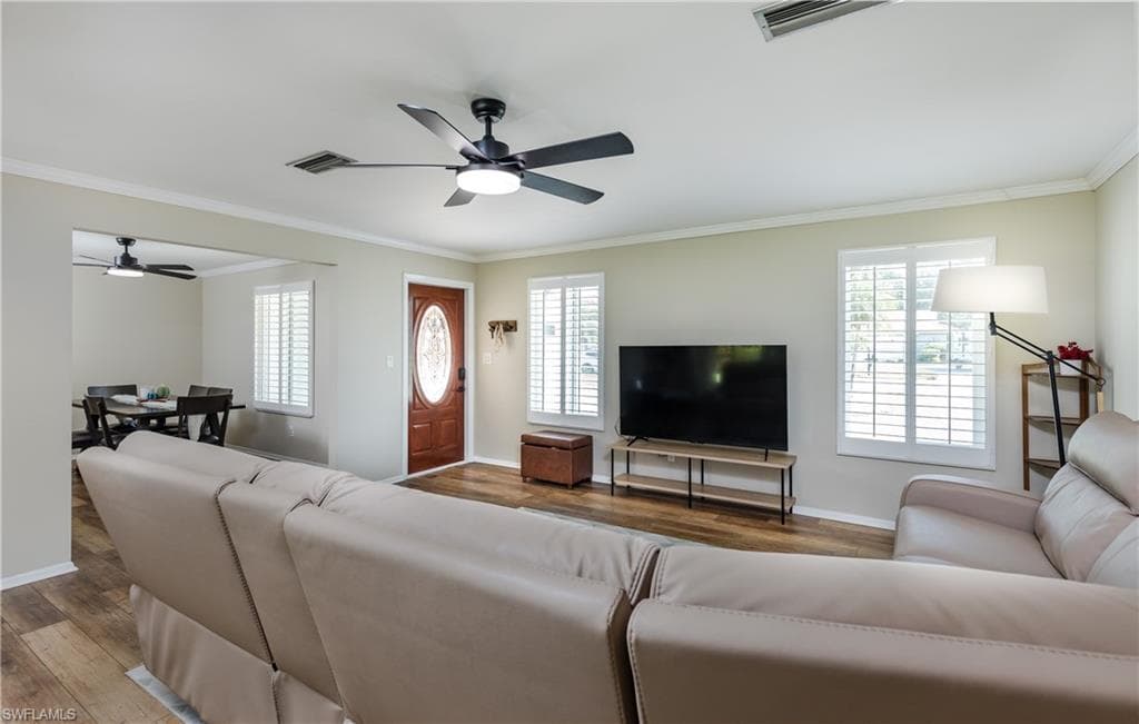 4165 Yarmouth CT-6