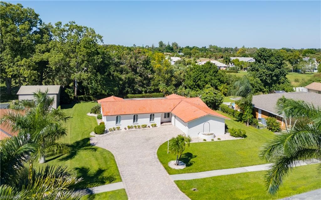 4165 Yarmouth CT-33