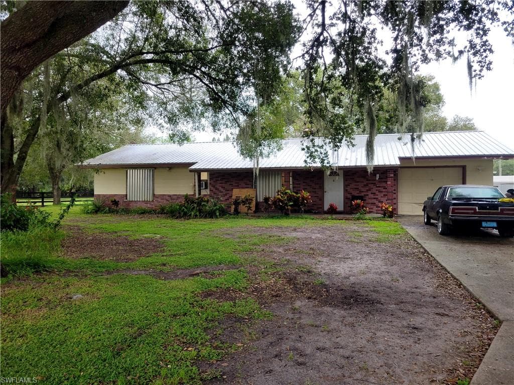 2260 Howard RD-0