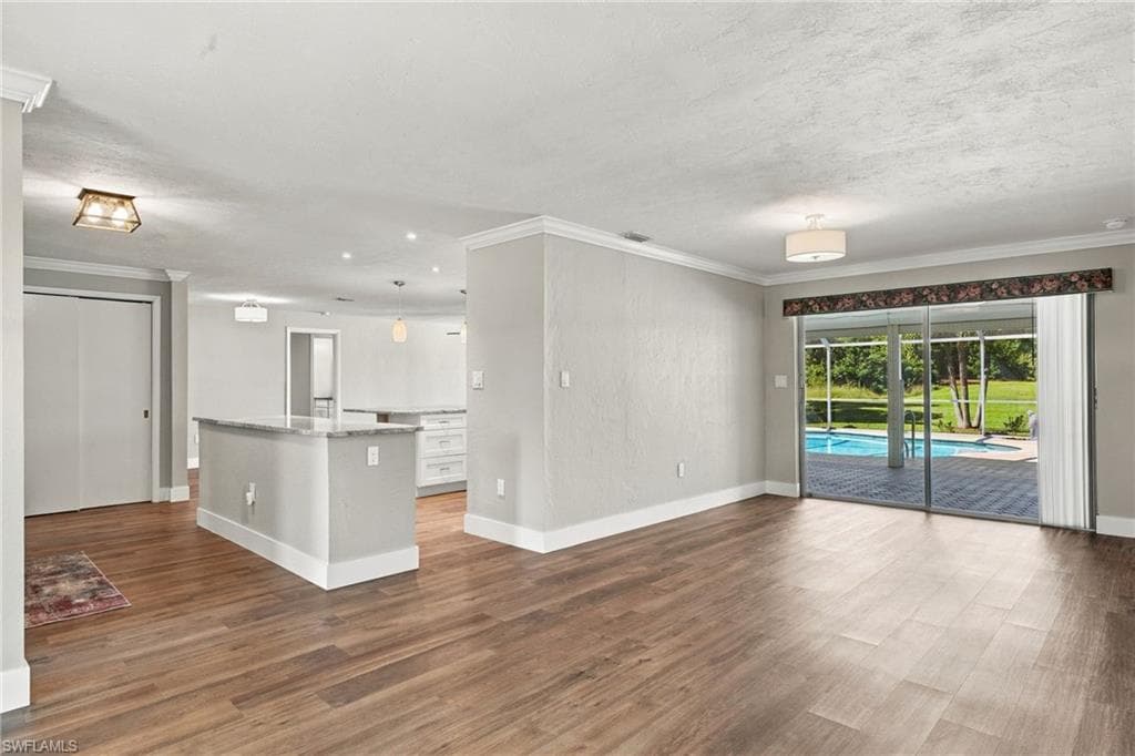 4151 Orange Grove BLVD-10