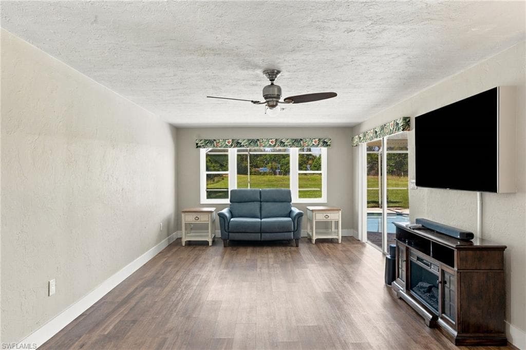 4151 Orange Grove BLVD-14