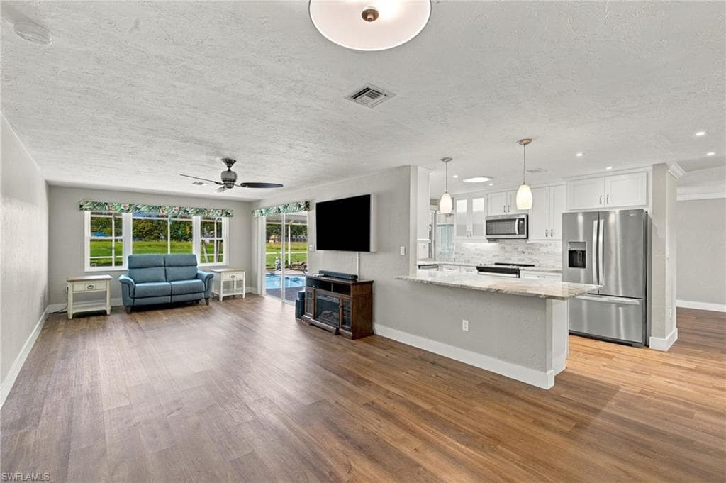 4151 Orange Grove BLVD-15