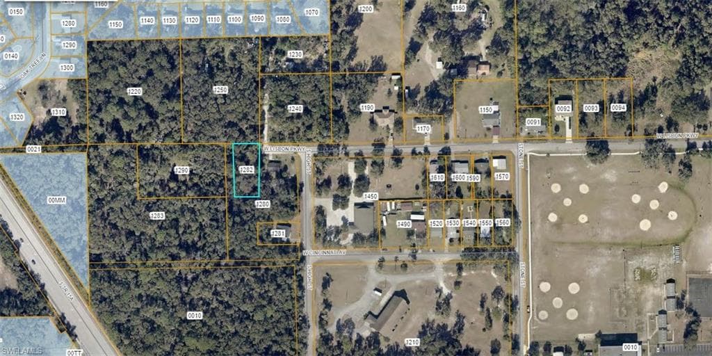811 W lISBON PKWY-1