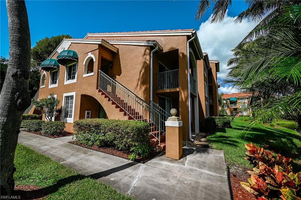 1185 Wildwood Lakes BLVD 208-12