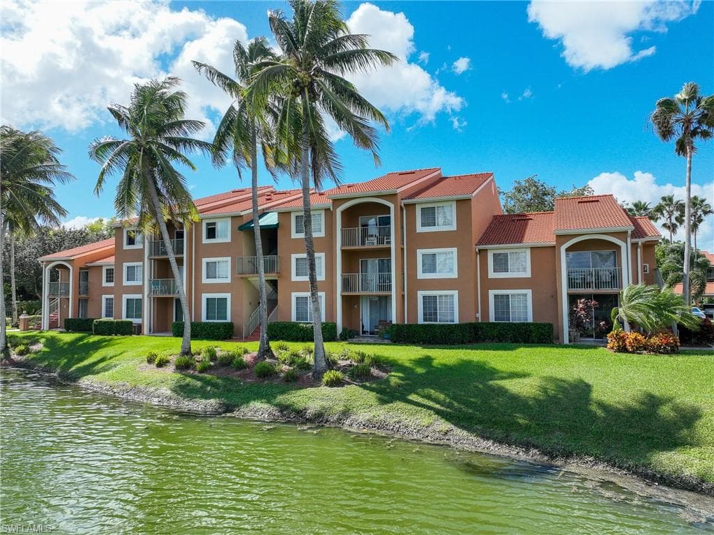 1185 Wildwood Lakes BLVD 208-15
