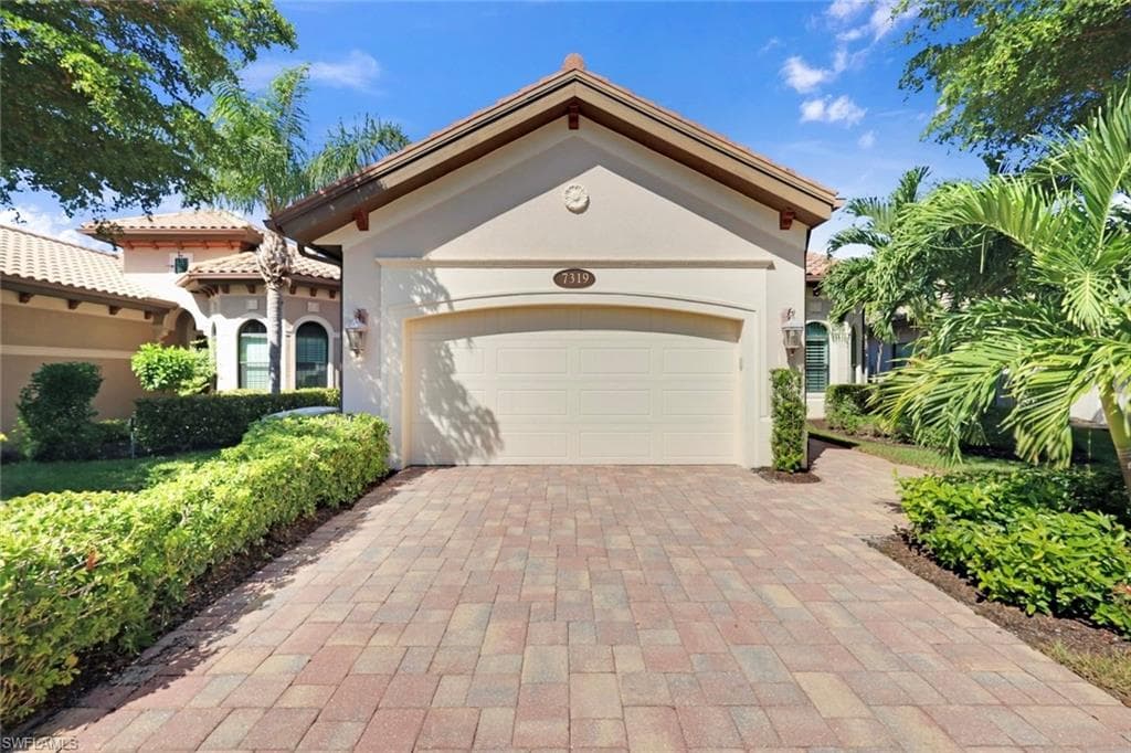 7319 Lantana CIR-22