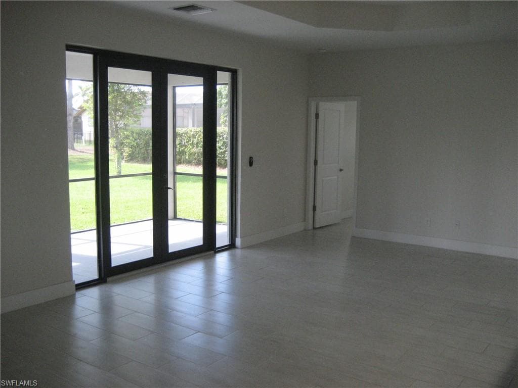 1414 SW 16th TER-12
