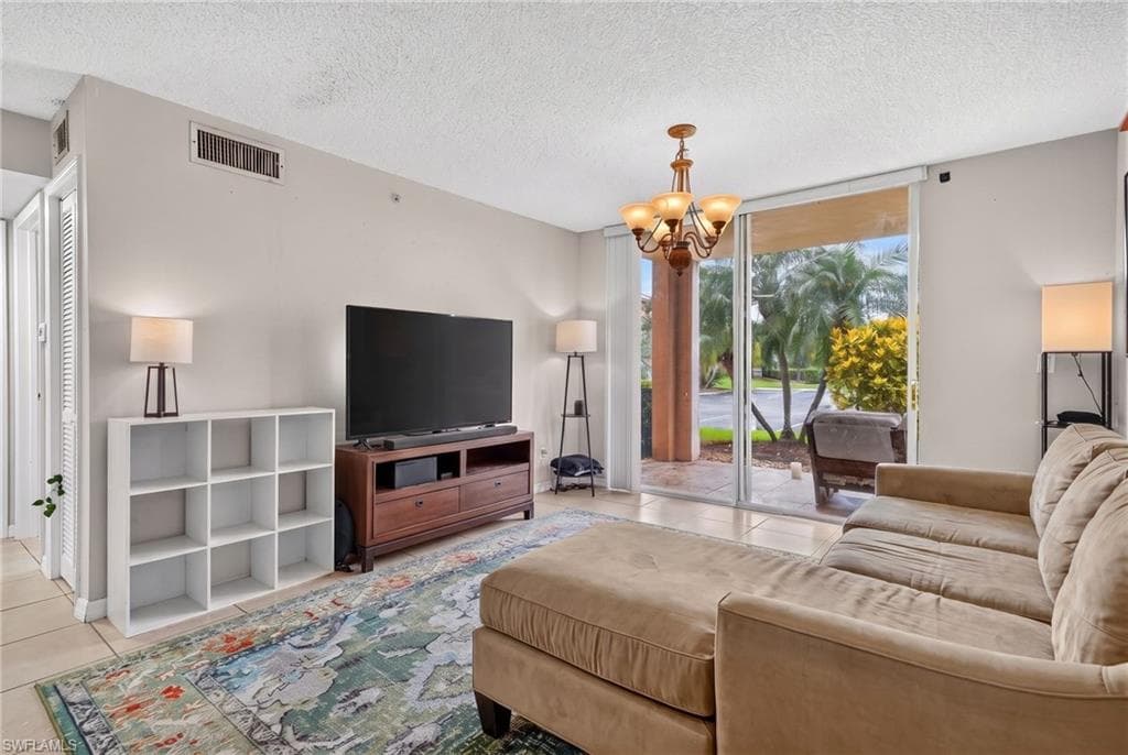1240 Wildwood Lakes BLVD 101-4