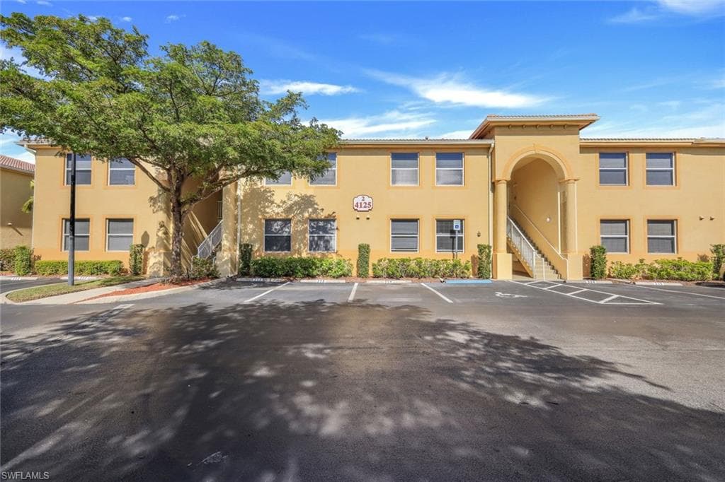 4125 Bellasol CIR 221-1