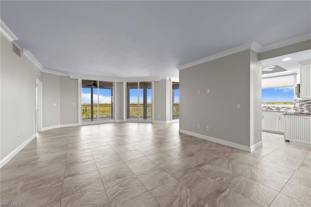 1001 Arbor Lake DR 608-18