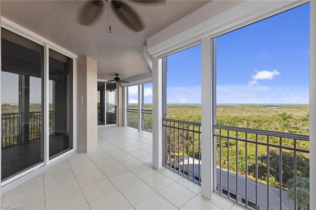 1001 Arbor Lake DR 608-35