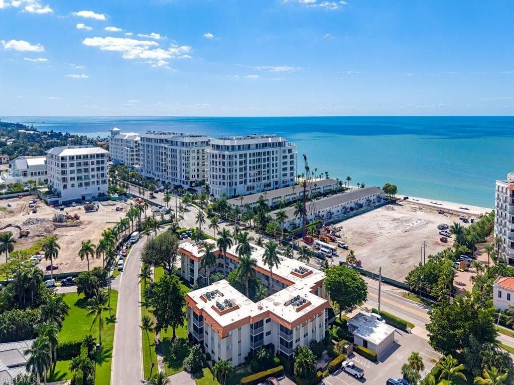 1100 Gulf Shore BLVD N 305-13