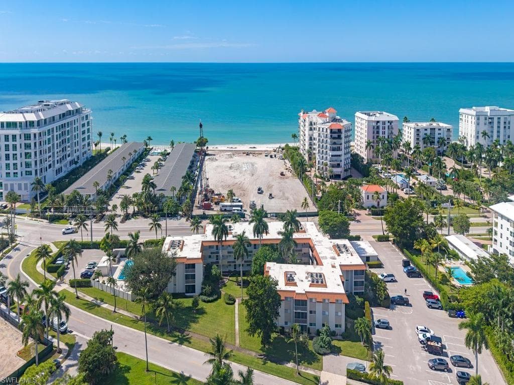 1100 Gulf Shore BLVD N 305-12