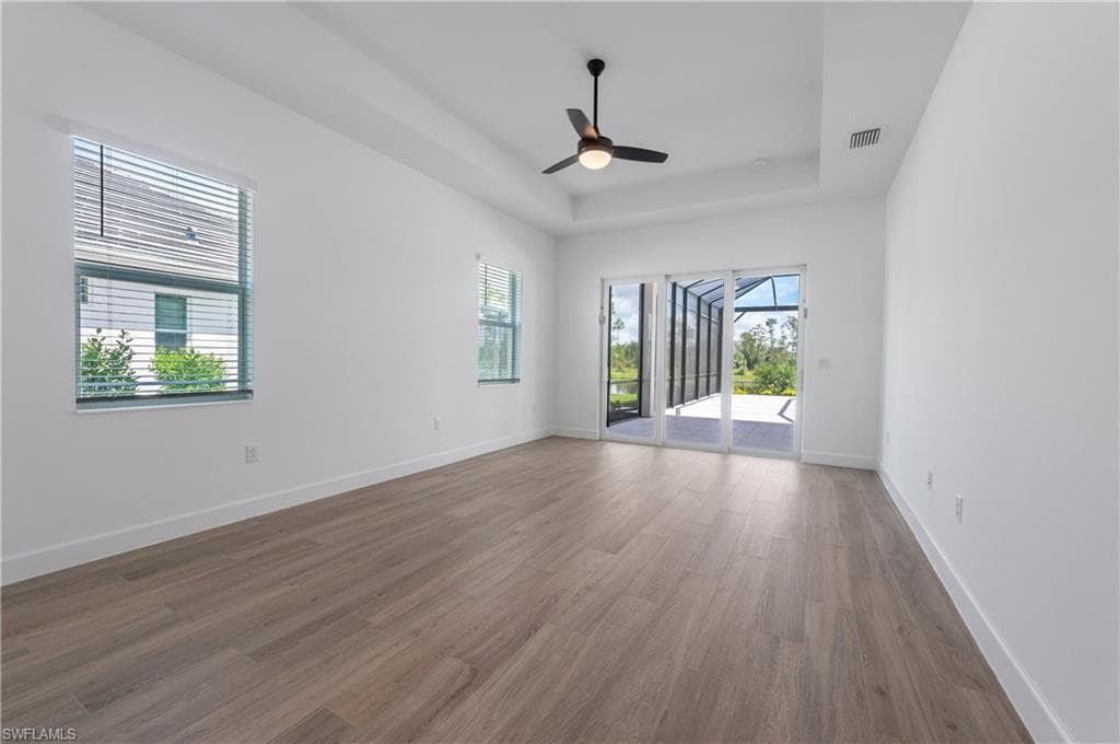 17323 Blue Sapphire DR-9