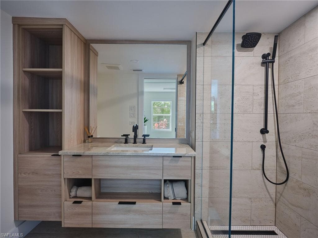 322 Harbour DR 104D-17