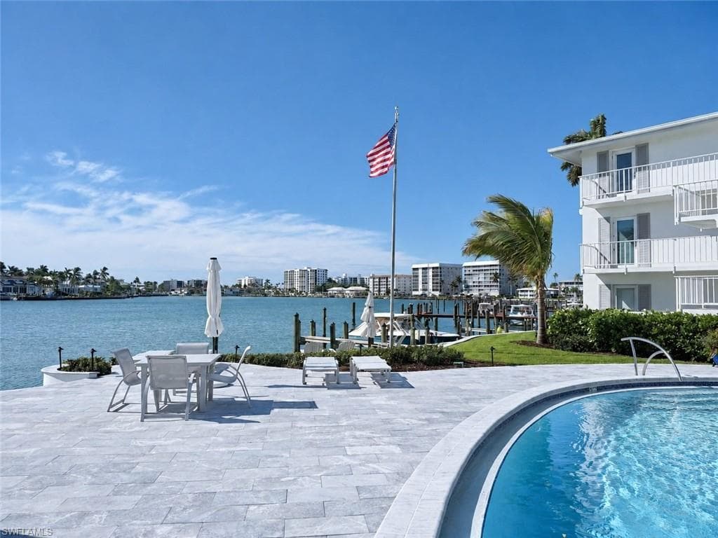 322 Harbour DR 104D-4