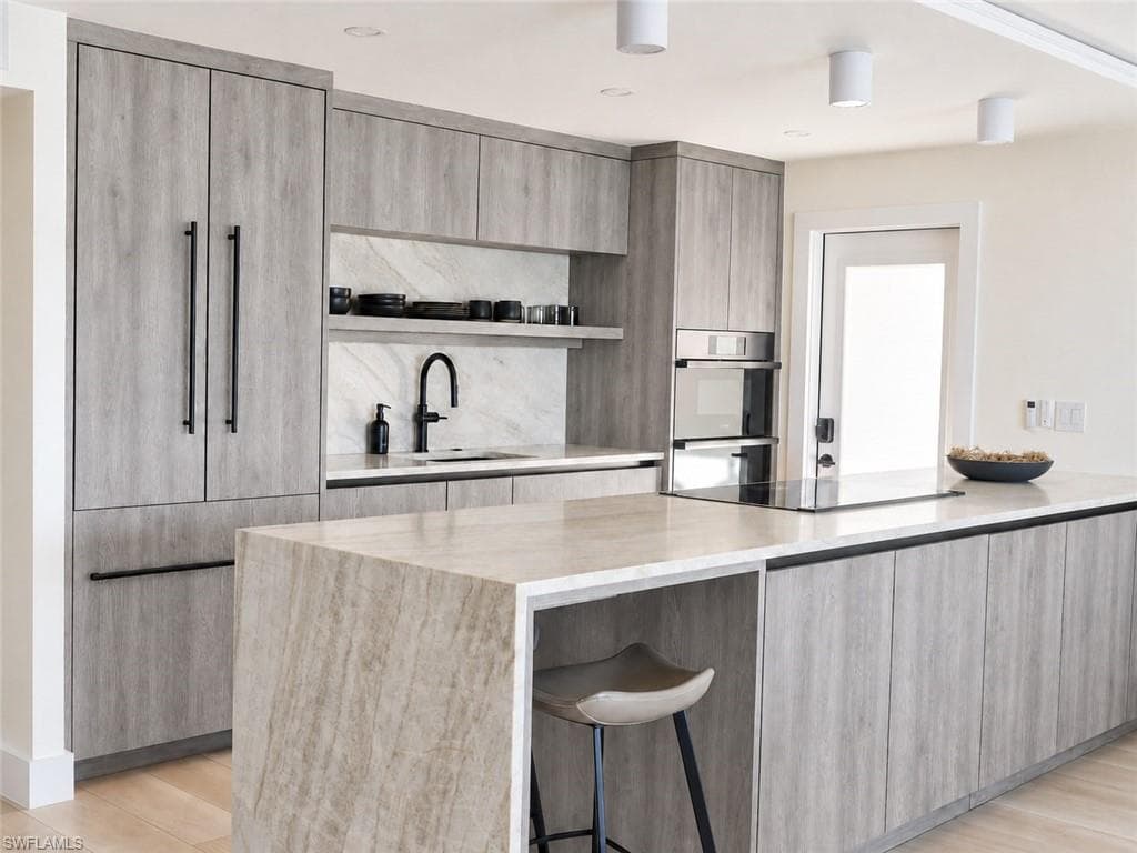 322 Harbour DR 104D-9
