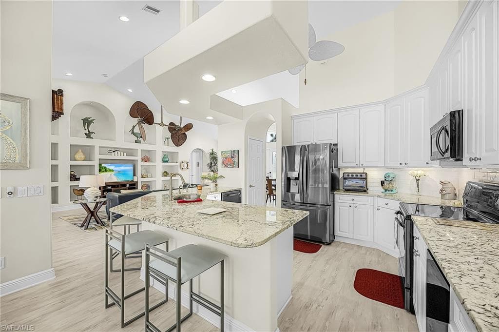 11959 Prince Charles CT-13