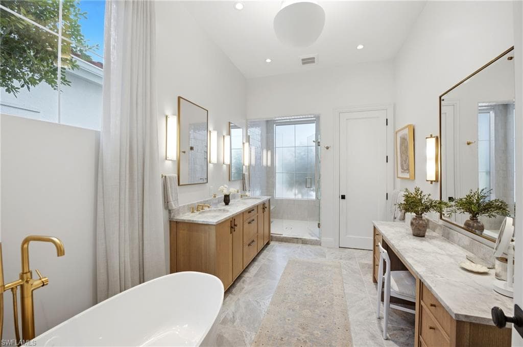 2614 L ERMITAGE LN-24