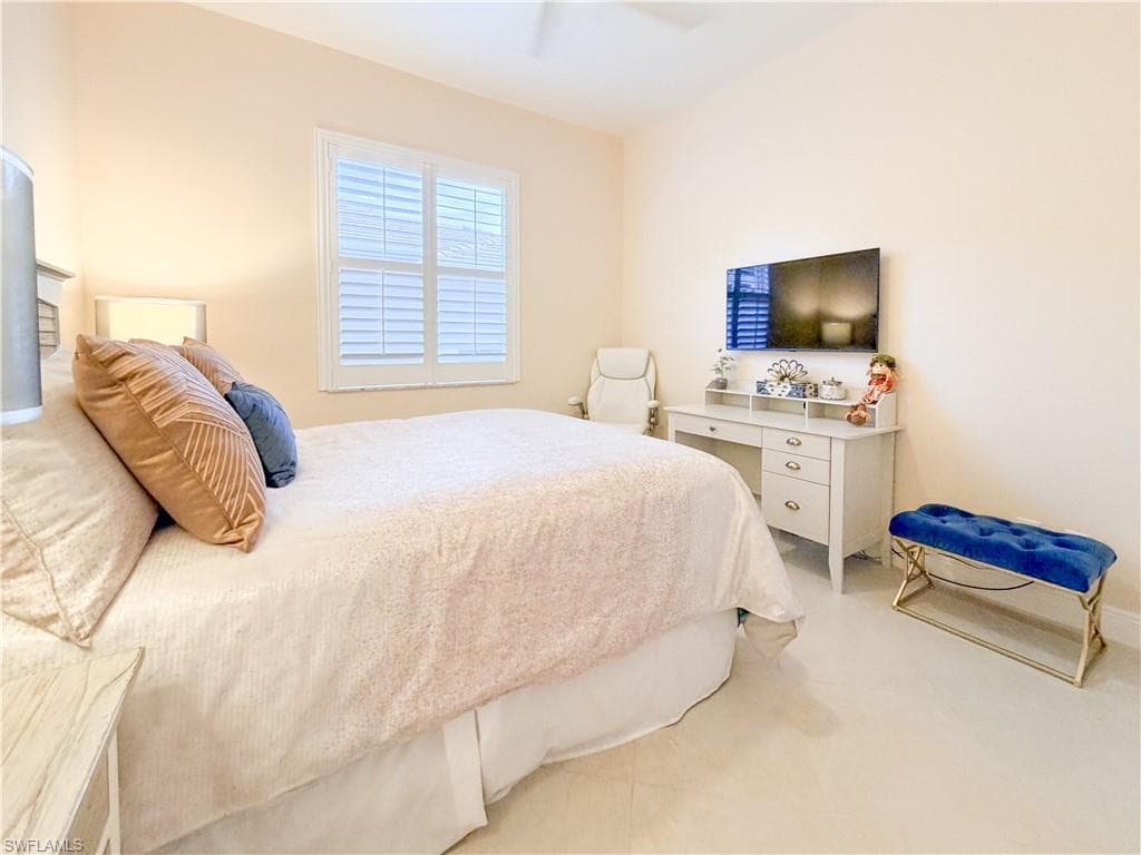 1033 Port Orange WAY-25