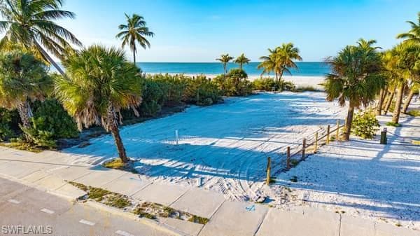 3950 Estero BLVD N-3