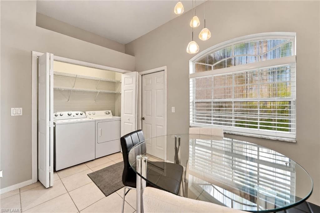 6524 Castlelawn PL 64-29