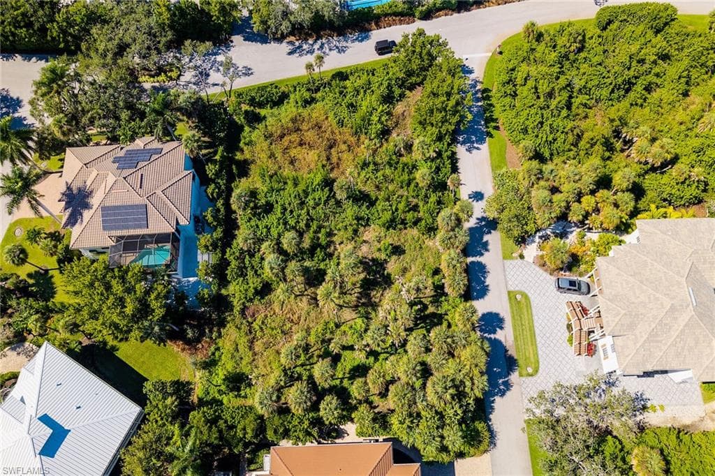 373 Live Oak LN-3