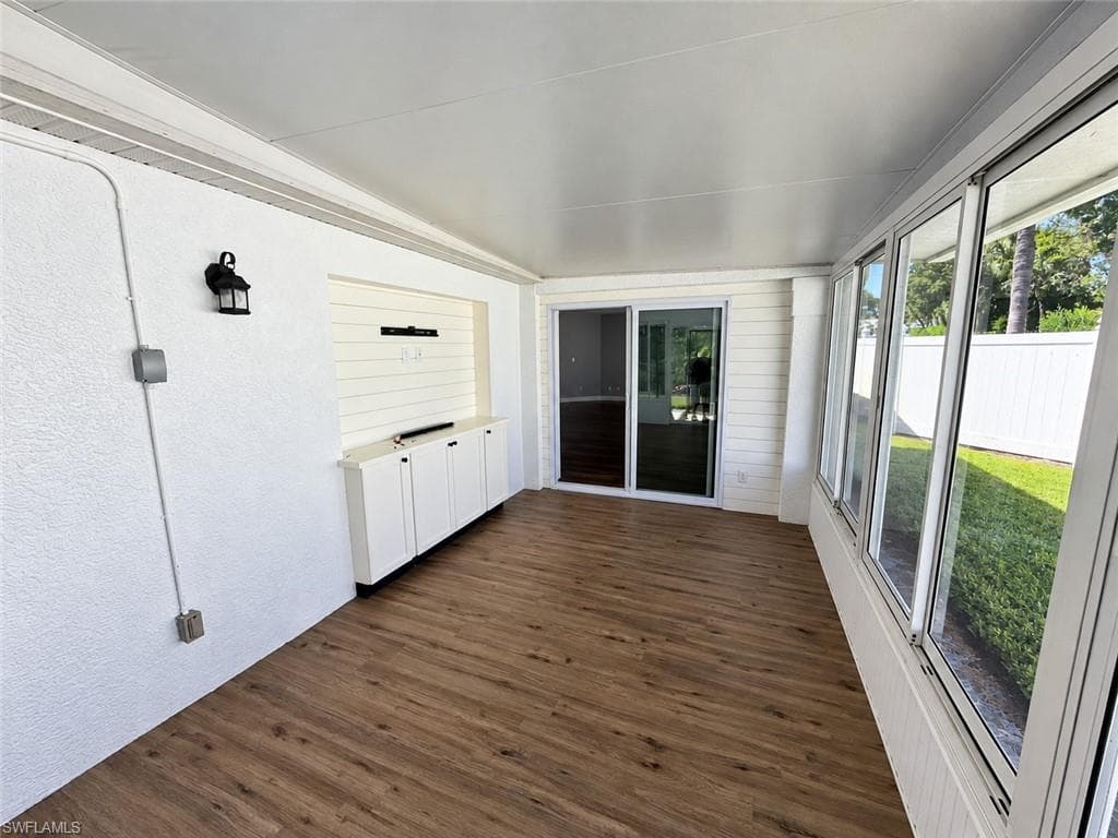 1231 Silverstrand DR-10