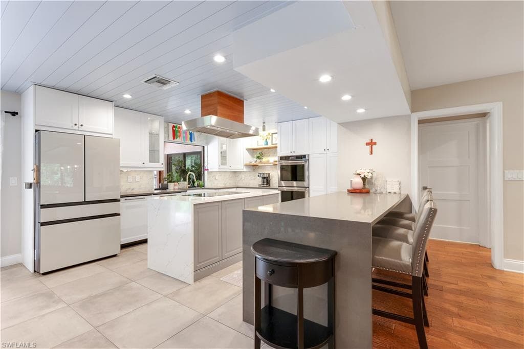 6100 Dogwood WAY-4