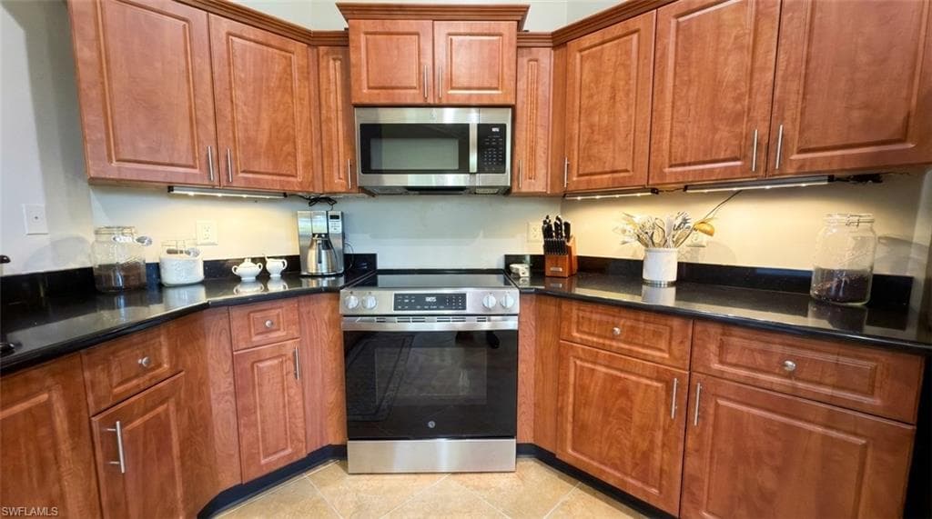 2961 20th AVE NE-9