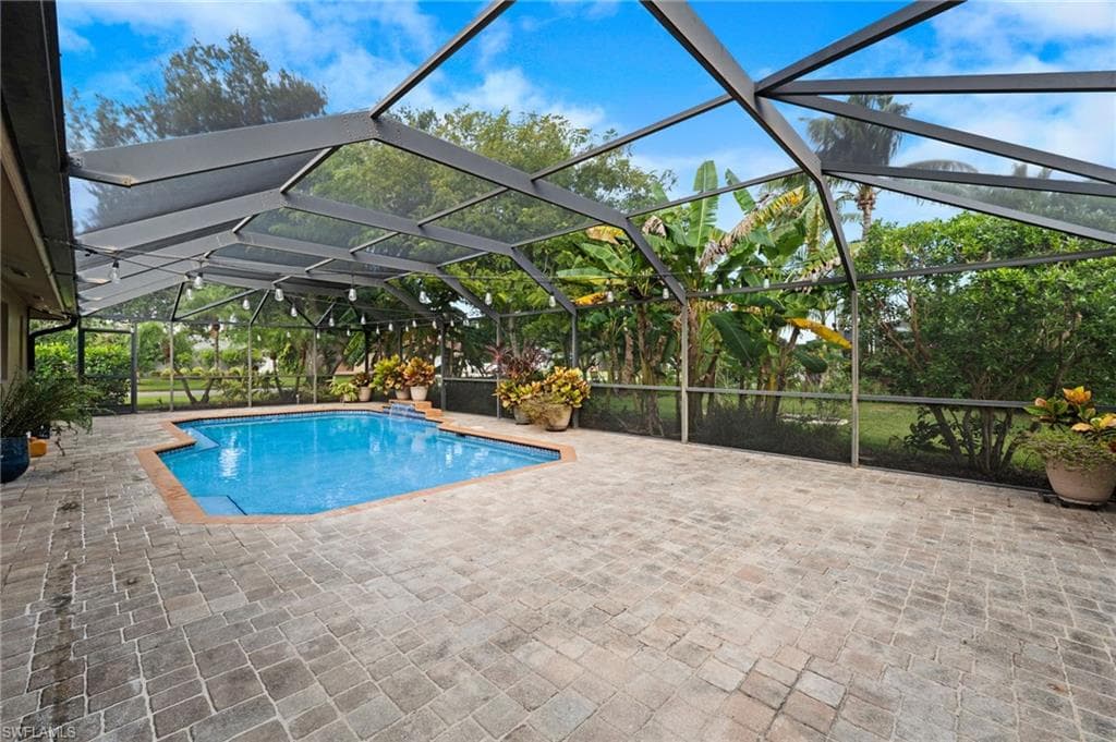 1335 Currier CIR-22