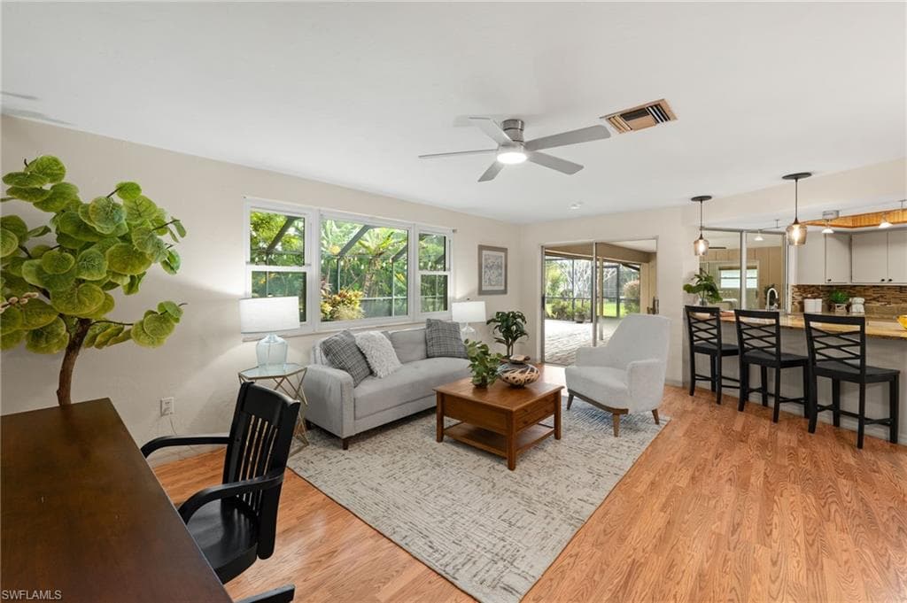 1335 Currier CIR-10