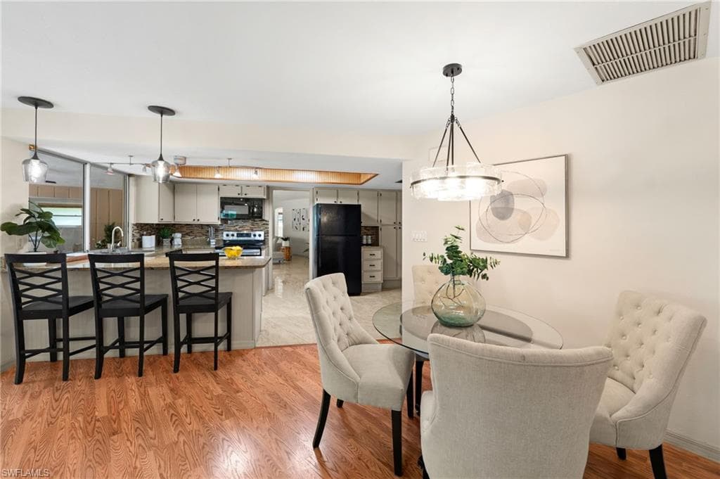 1335 Currier CIR-7