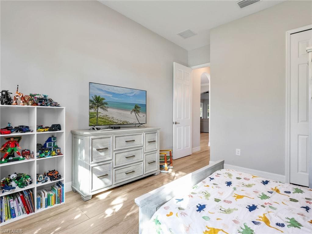 15038 Blue Bay CIR-23
