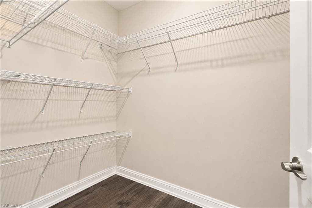 291 Saddlebrook LN-22