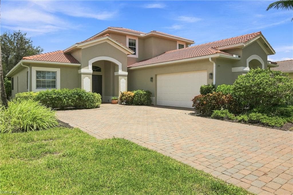 291 Saddlebrook LN-3