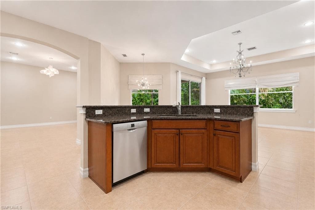 291 Saddlebrook LN-14