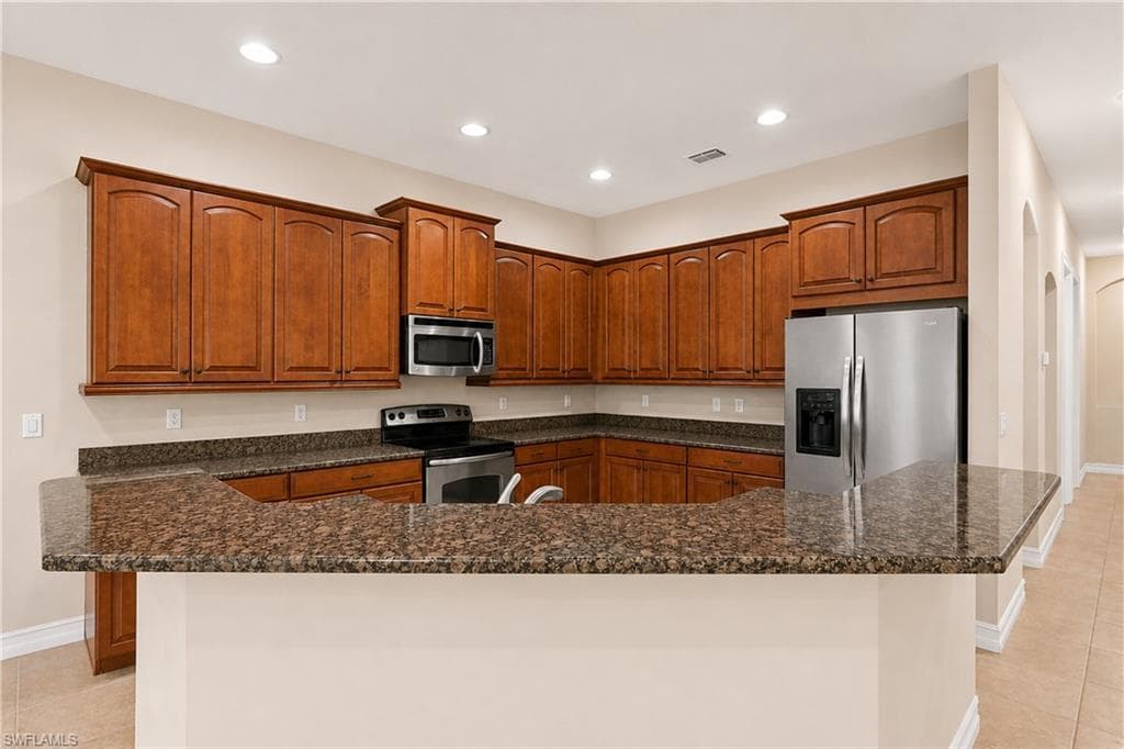 291 Saddlebrook LN-11