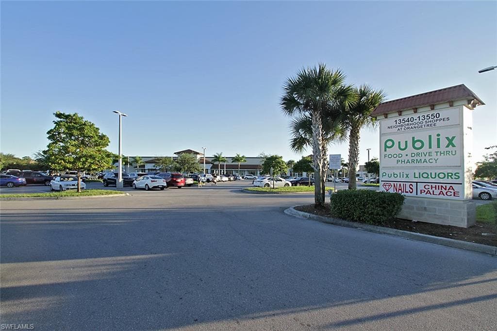 37th Ave NE, Naples, FL 34120-9