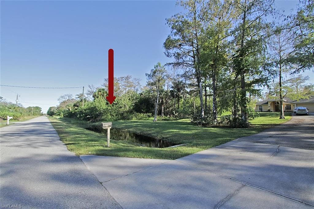 37th Ave NE, Naples, FL 34120-2