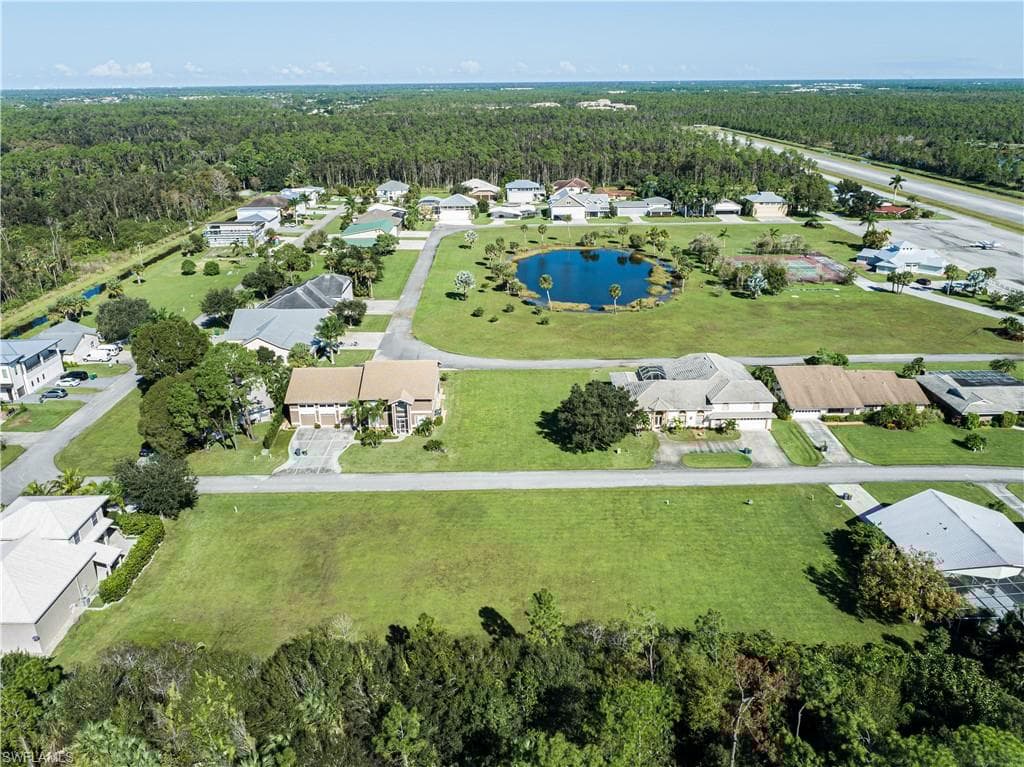 4073 Skyway Dr Lot#32, Naples, FL 34112-5