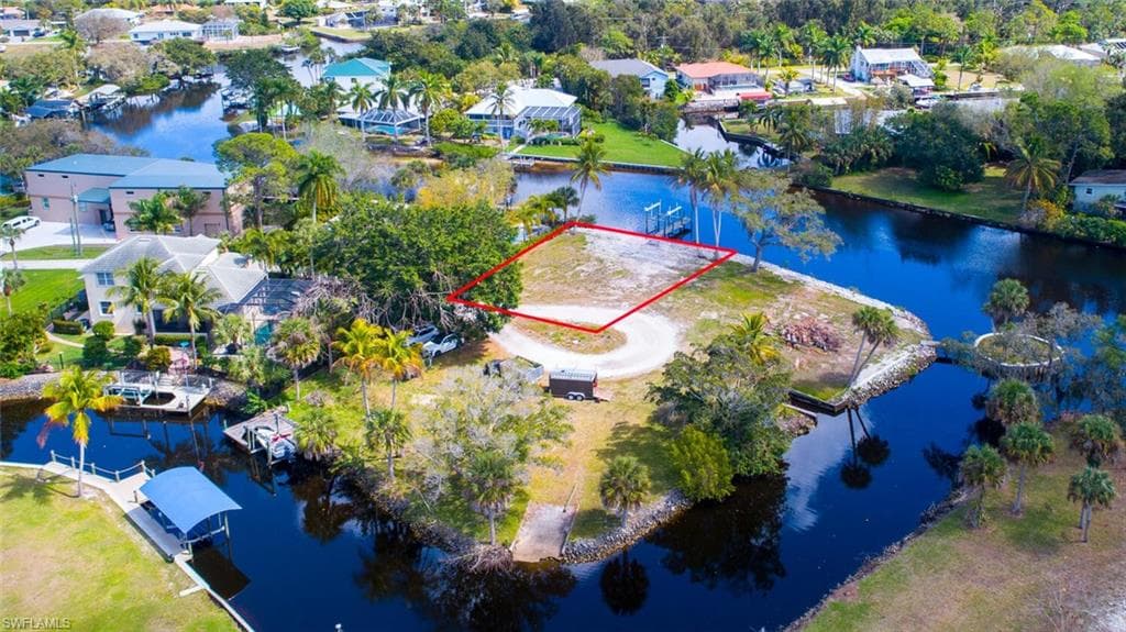 27201 Del Ln, Bonita Springs, FL 34135-4