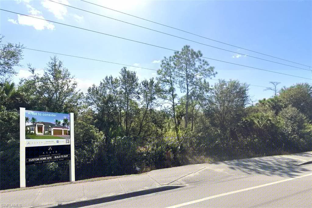 650 Golden Gate Blvd W, Naples, FL 34117-9