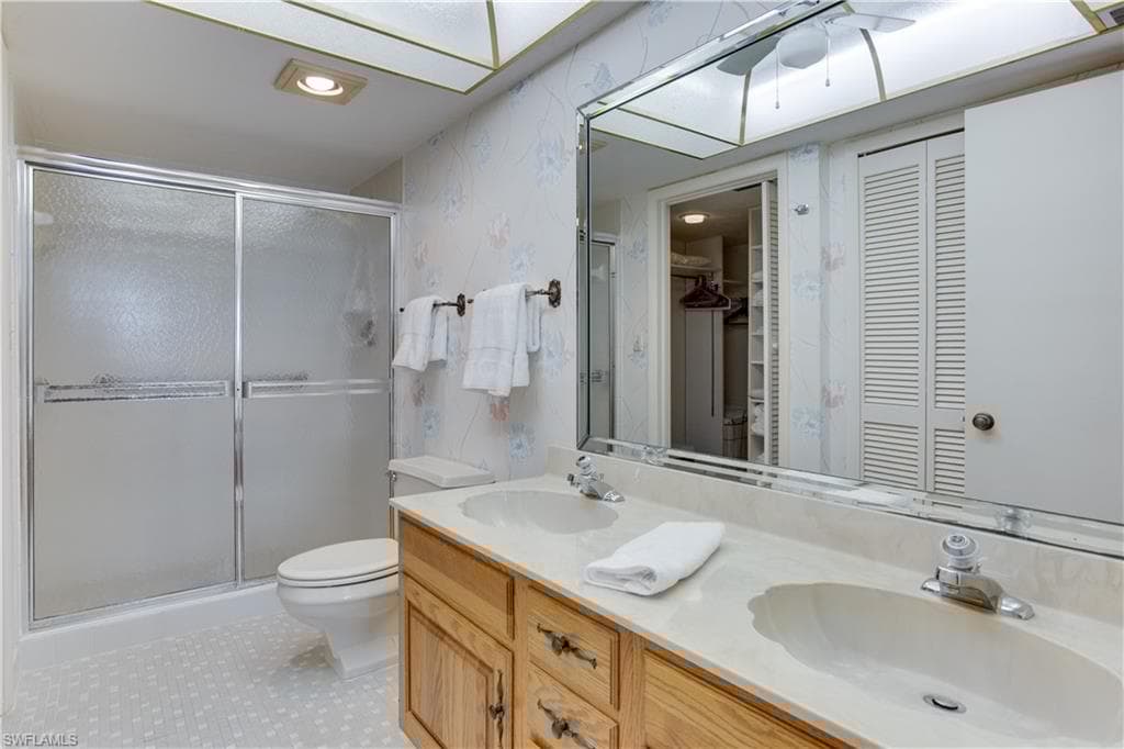15 Bluebill Ave 1006, Naples, FL 34108-23