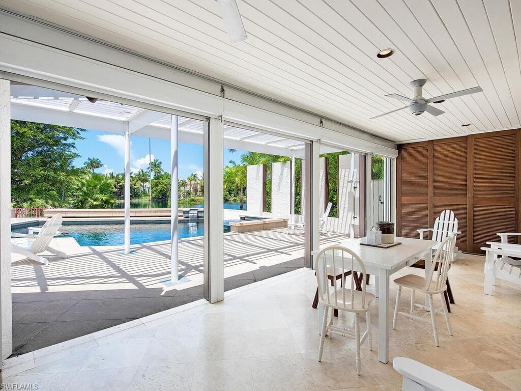 2680 Lantern Ln, Naples, FL 34102-13