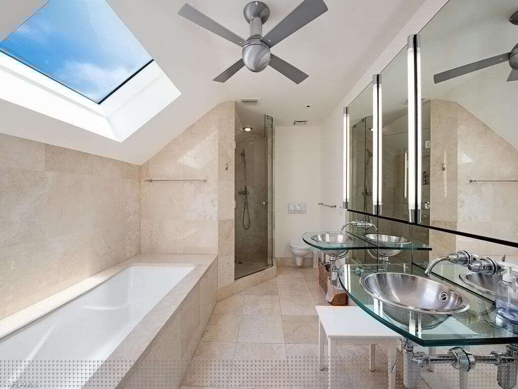 2680 Lantern Ln, Naples, FL 34102-19