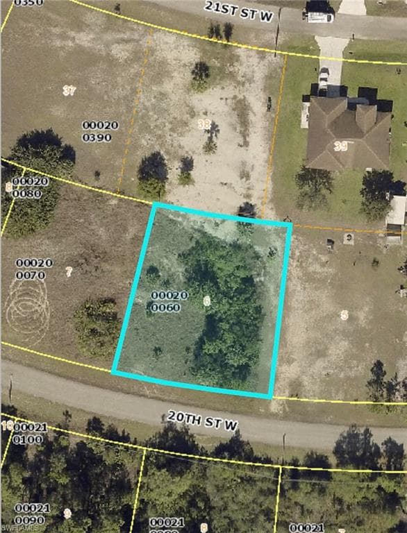 3912 20th St W, Lehigh Acres, FL 33971-1