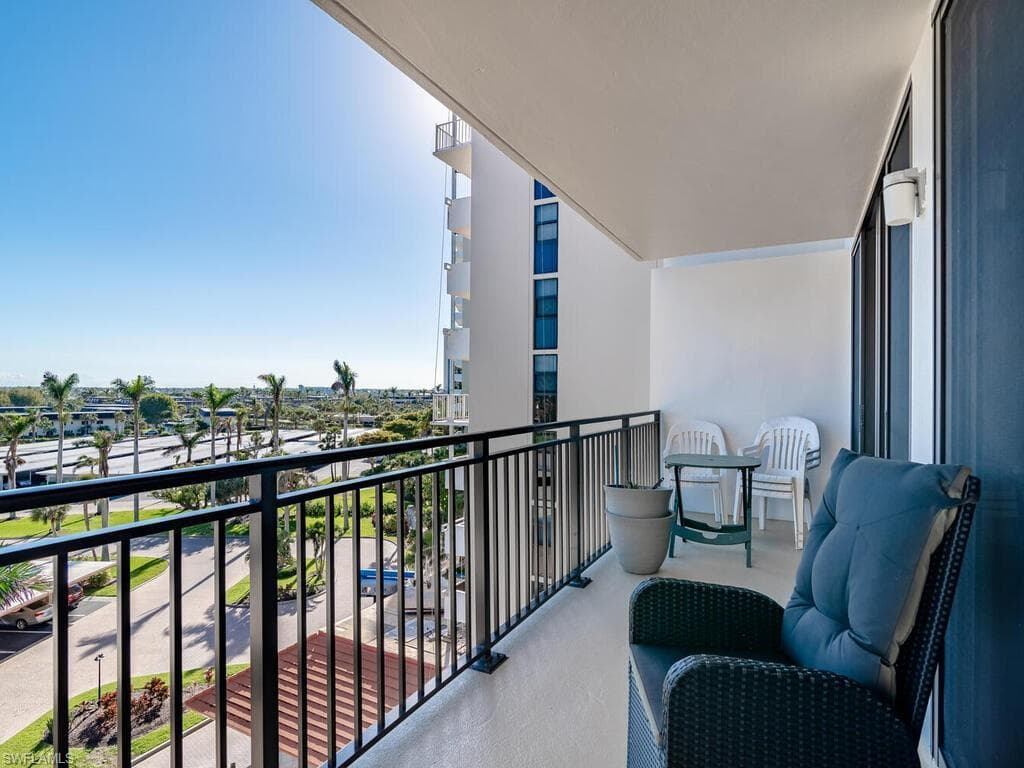 180 Seaview Ct 612, Marco Island, FL 34145-8